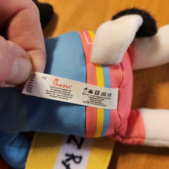 Chick-fil-A Surfer Cow Plush 2022 Chikin Iz Rad Stuffed Toy Promo Gift - Picture 9 of 10